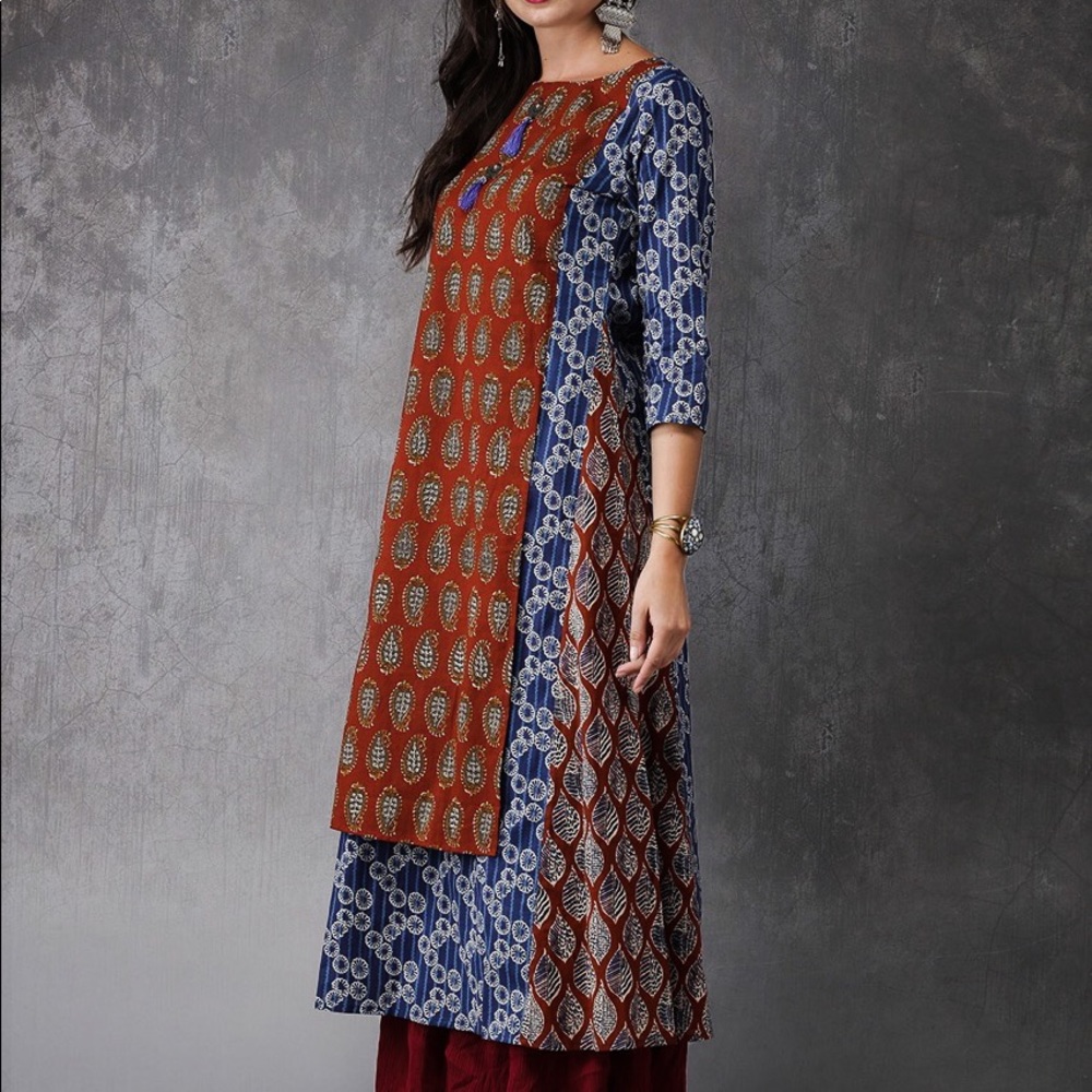 Beautiful maroon and blue printed layered kurta. - Picture 4 of 5